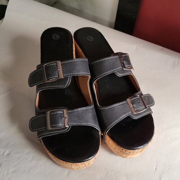 NWOT WOMANS CORK WEDGES SZ 9.5 - Picture 4 of 7